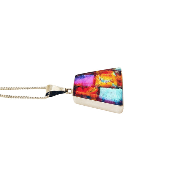 Magnifique pendentif en verre dichroïque orange et violet