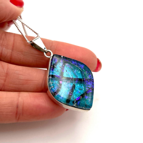 Magnifique pendentif en verre dichroïque bleu et violet