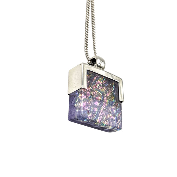 Magnifique pendentif en verre dichroïque rose pâle