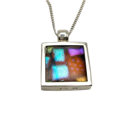 Magnifique pendentif en verre dichroïque multicolore