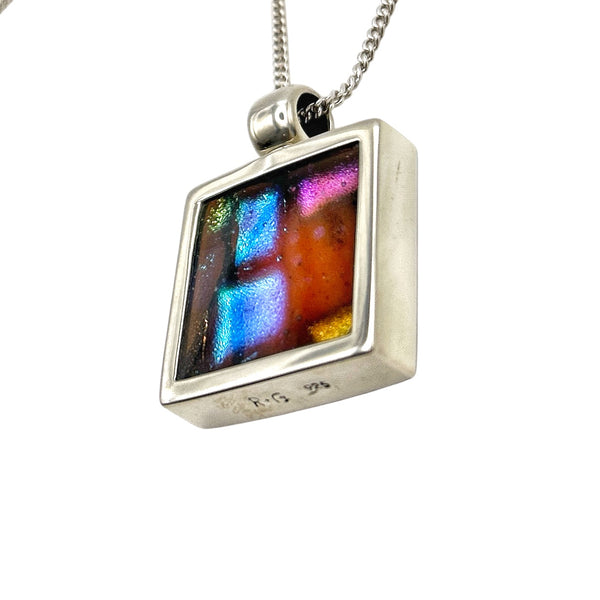 Magnifique pendentif en verre dichroïque multicolore